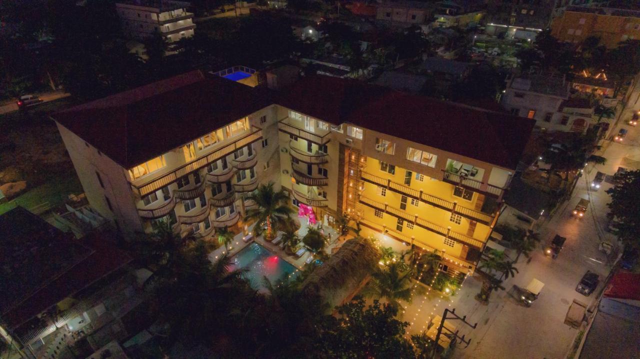 סן פדרו Tropical Palace Hotel מראה חיצוני תמונה
