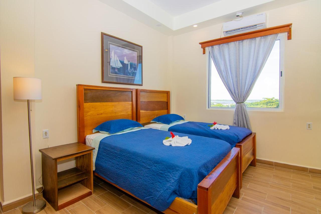 סן פדרו Tropical Palace Hotel מראה חיצוני תמונה