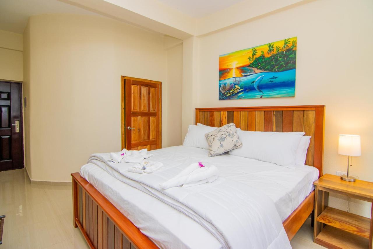 סן פדרו Tropical Palace Hotel מראה חיצוני תמונה
