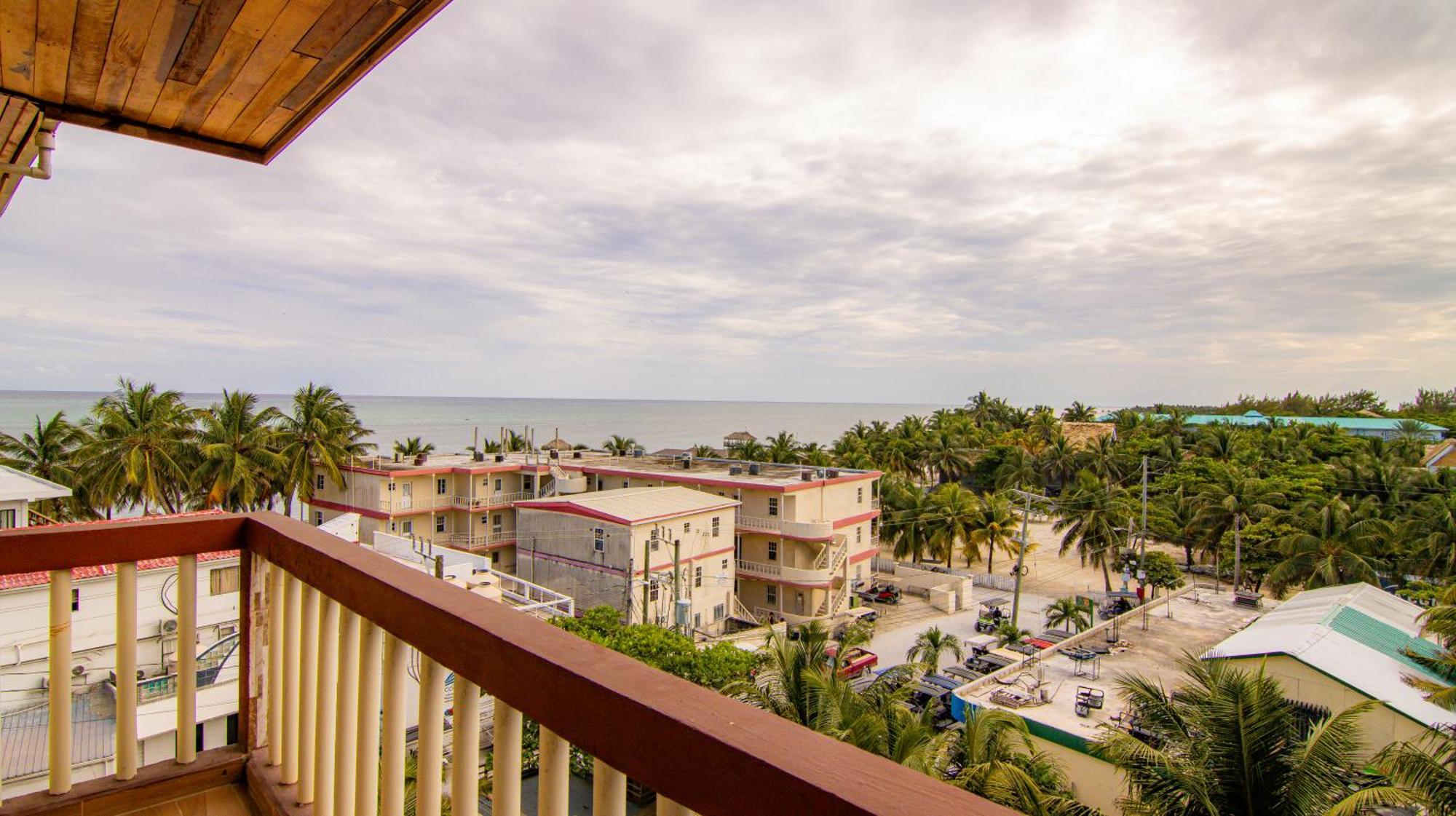 סן פדרו Tropical Palace Hotel מראה חיצוני תמונה